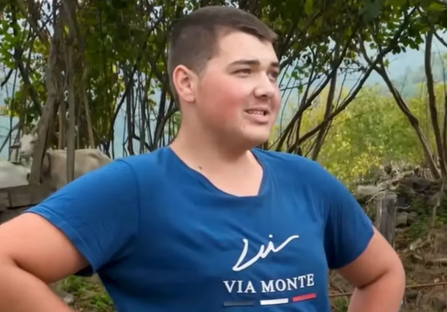 (VIDEO) „Teško je ženska uhvatiti“ Pitali Ahmeda (18) da li ima djevojku, on svojim odgovorom nasmijao čitav Balkan