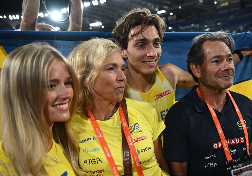 Armand Duplantis sa roditeljima i Dezire Inglander