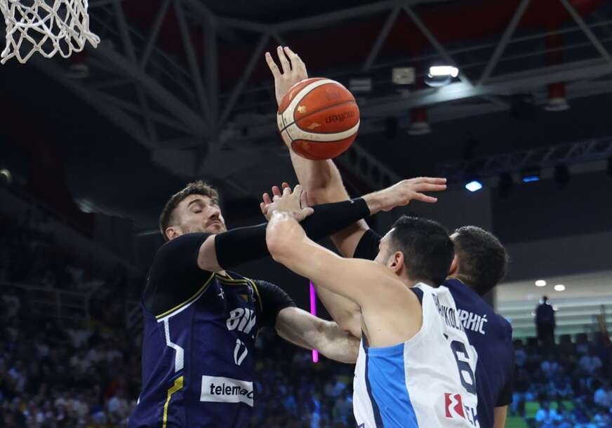 Aleksandar Lazić u meču sa Grčkom
