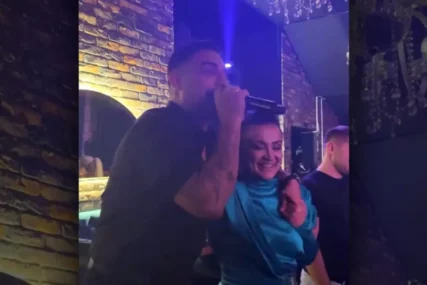 (VIDEO) OVAKO SE DARKO LAZIĆ PROVODIO PRIJE UDESA Latio se mikrofona na slavlju kod svastike, kuma Andreana se nije odvajala od njega