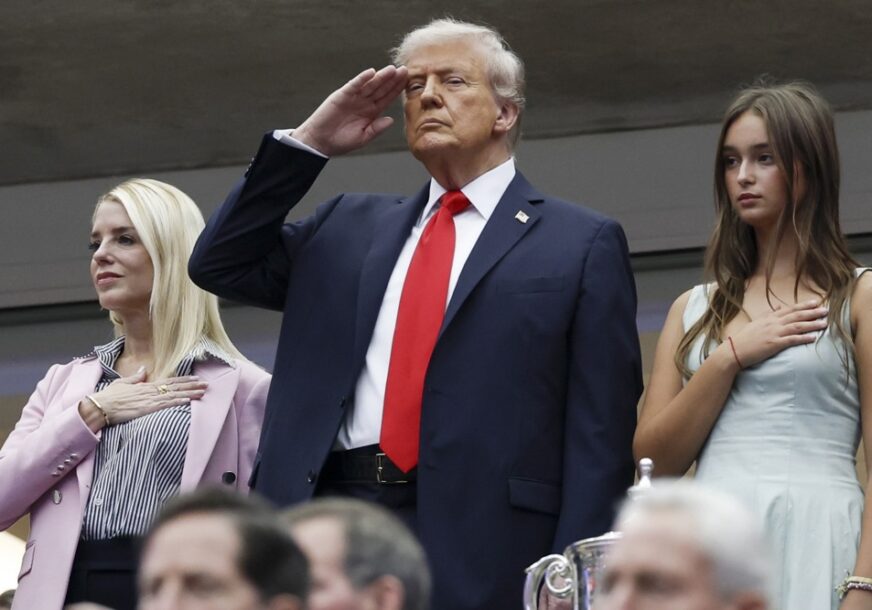 Donald Tramp gleda finale US opena