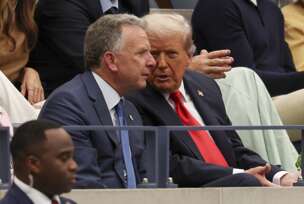 Donald Tramp gleda finale US opena