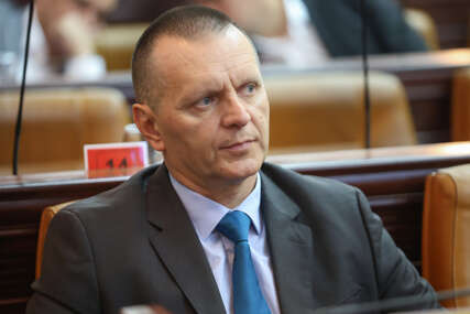 GUBITNIK DANA Dragan Lukač