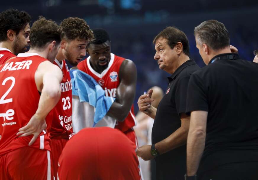 Ergin Ataman dijeli savjete košarkašima