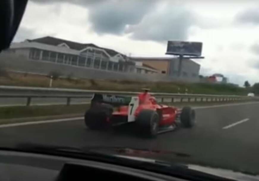 (VIDEO) Nakon višegodišnje potrage: Uhapšen fantomski  vozač Formule 1 u Češkoj