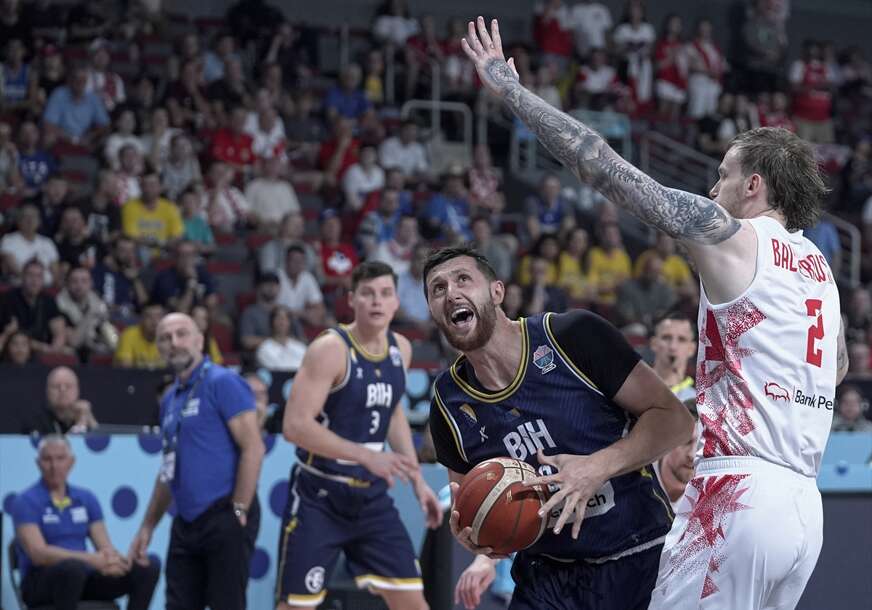 Jusuf Nurkić u meču sa Poljskom