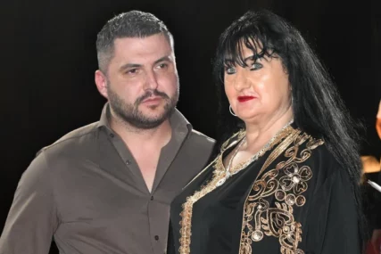 (VIDEO) "Poslao mi je SRCE I POLJUBAC, ja se postidim" Sijevaju varnice između Milosave i Asmina u "Eliti", ona više ne krije emocije