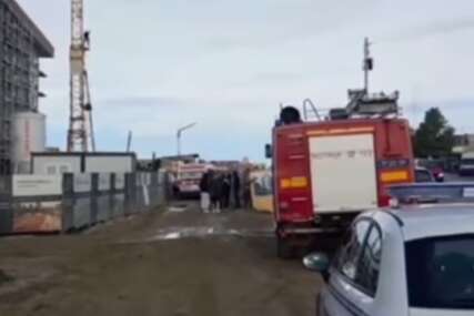 OKONČANA DRAMA Nakon višesatnih pregovora muškarac koji je prijetio samoubistvom sišao sa krana
