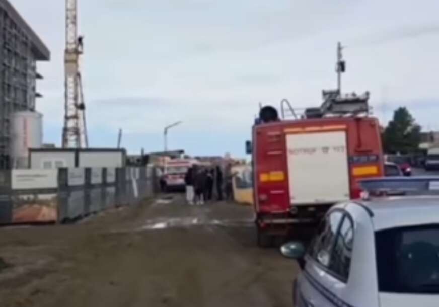 OKONČANA DRAMA Nakon višesatnih pregovora muškarac koji je prijetio samoubistvom sišao sa krana