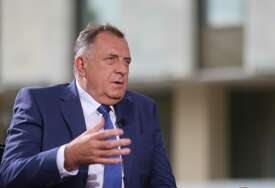 (VIDEO) „PLAKAO SAM I RADIO“ Dodik otkrio kako je izgledalo njegovo DJETINJSTVO