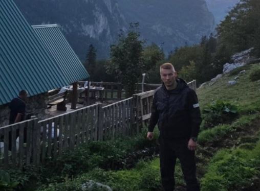 (FOTO) "RAJ ISPOD MAGLIĆA" Nešić pokazao kakvom prirodom i kojim ljudima je okružen i kako uživa