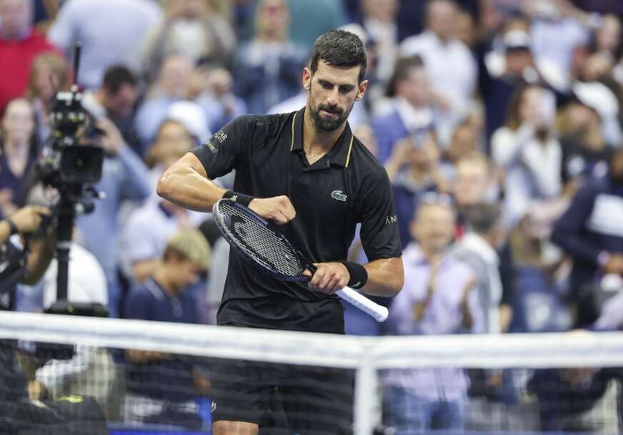 Novak Đoković pleše nakon pobjede nad Fricom