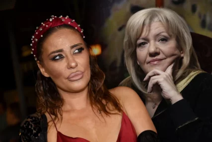 Ana Nikolić i Marina Tucaković 