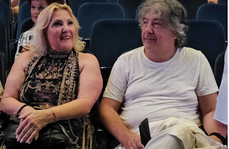 Poznati pristižu na koncert: Ana Bekuta proslavlja 40 godina karijere, Snežana Đurišić se pojavila sa mužem
