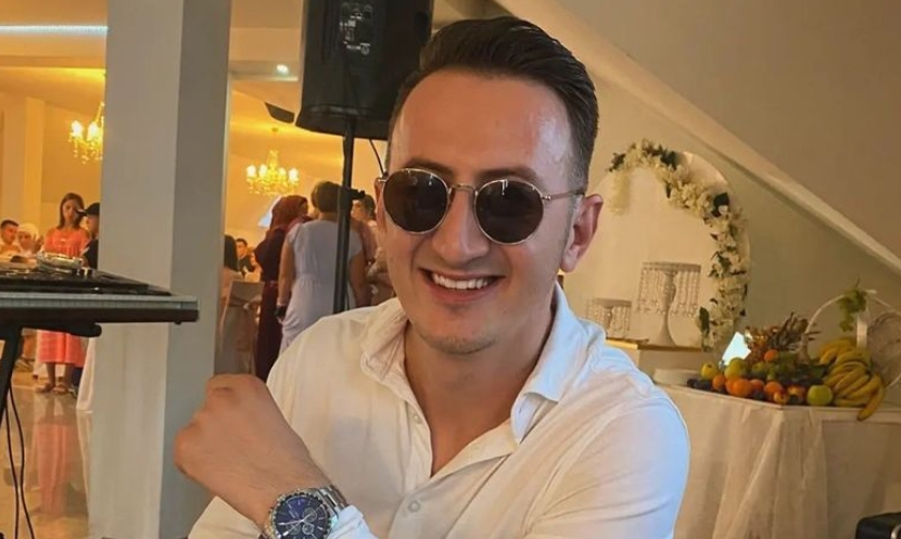 "Ne treba vam niko, ni djevojka, ni drugovi, ni kafana bitno je samo jedno" Pjevač govorio o ogromnom poroku sa kojim se borio