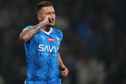 (FOTO) "Dok opet ne budemo asistirali u istom dresu" Sergej Milinković-Savić se zanimljivom porukom oprostio od Mitrovića