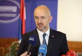 (FOTO) „Koja struja će prevladati“ Mazalica prognozira RASPAD SDS