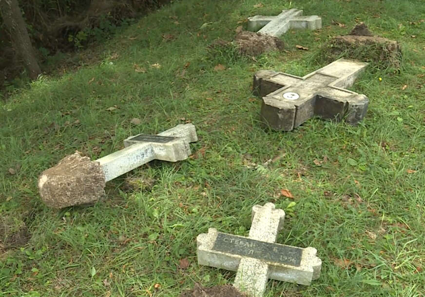 selo Pečuj kod Zenice , uništeno pravoslavno groblje 