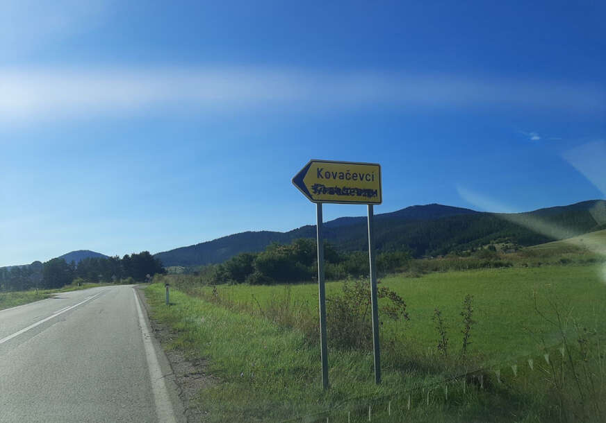 Prefarbani saobraćajni znakovi na ćirilici