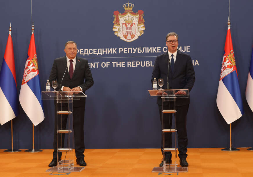 Milorad Dodik, Aleksandar Vučić