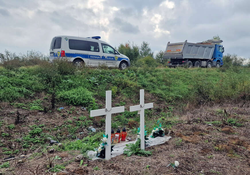 Krstovi pored puta