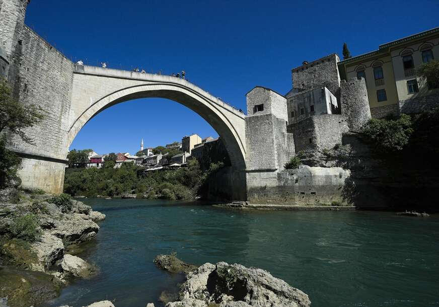 (FOTO) "Simbol pomirenja i suživota različitih kulturnih, etničkih i vjerskih zajednica" Stari most u Mostaru proglašen NAJLJEPŠIM NA SVIJETU