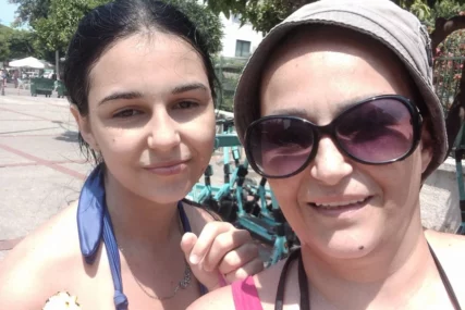 Od obične prehlade, do borbe za život: Teodora (17) na aparatu koji radi još SAMO 6 DANA, hitno joj treba srce, a majka moli za pomoć