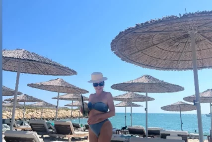 (FOTO) LUKSUZNO LJETOVANJE U GRČKOJ Goca Božinovska pokazala kako se provodi, oglasila se sa jahte