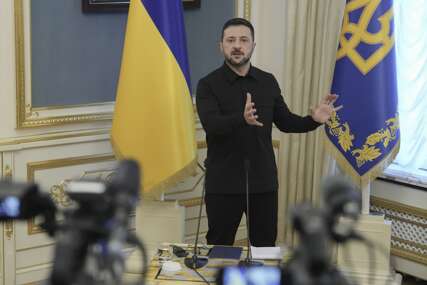 ČEKA SE ODGOVOR ZELENSKOG Ukrajinski predsjednik mogao bi prisustvovati sastanku Trampa i Putina u Budimpešti