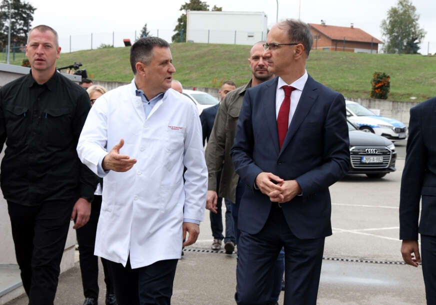 Macut posjetio UKC RS: Đajić izrazio zahvalnost Srbiji na doprinosu razvoja zdravstvenog sistema Srpske
