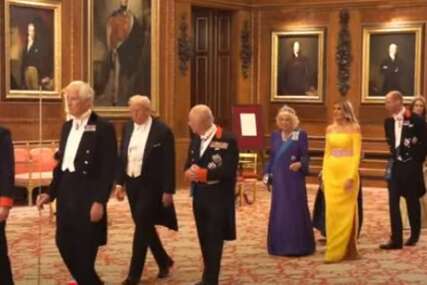 (FOTO) LUKSUZ NA SVE STRANE Raskošan banket za Donalda i Melaniju Tramp u zamku Vindzor, a tek kada čujete kakav se koktel pije  