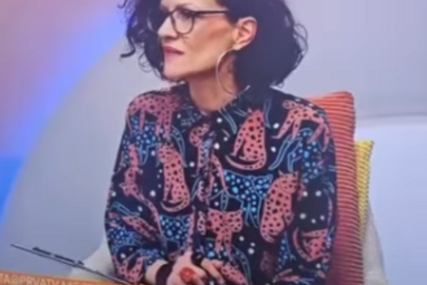 (VIDEO) Pjevač prasnuo u smijeh: Voditeljka napravila lapsus, pa nasmijala naciju do suza