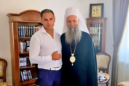 (FOTO) "Srdačan razgovor i toplina..." Bivši dečko Jovane Jeremić u društvu patrijarha Porfirija, Dragan Stanković sa sinovima u manastiru