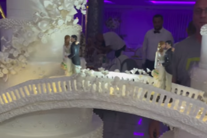 (VIDEO) Nosi jaku simboliku: Ovo je svadbena torta koja je oduševila javnost, iza sebe nosi priču koja će vas ganuti
