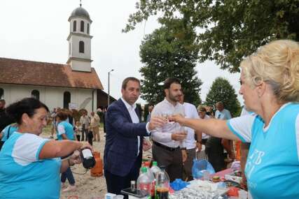 (FOTO) Selak na 3. Bistričko-Verićkom danu vjere, tradicije i običaja "Očuvanje tradicije je naša obaveza prema potomcima"