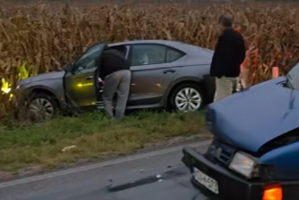 (VIDEO) Izbjegavao psa na putu: Teška saobraćajka u Srpskoj, u jednom od automobila BILA TRUDNICA