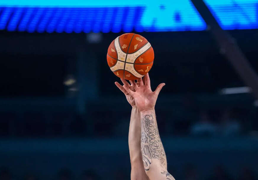 (VIDEO) Ostali sa jednim igračem na terenu: Italijani izazvali novi skandal, sada čekaju kako će ih FIBA oderati