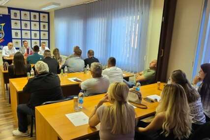 (FOTO) Snaga DNS–NPS u jedinstvu i predanosti: Nešić i Banjac posjetili odbore u Istočnoj Ilidži i Trnovu