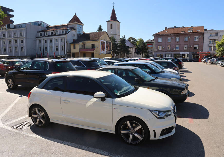 parking u centru grada , promjena zona 