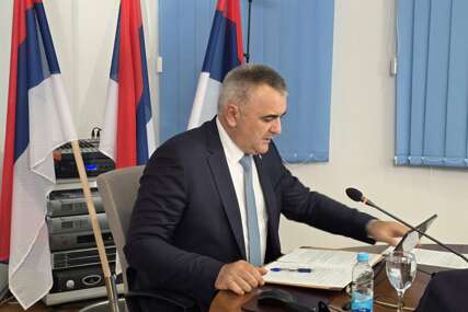 „BiH ugrožena zbog diktatorskih dekreta Šmita“ Vlada Srpske uputila oštar izvještaj Savjetu bezbjednosti UN, pogledajte šta piše u njemu