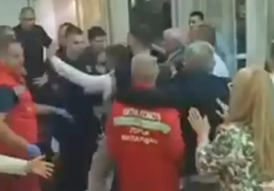 (FOTO, VIDEO) „Svi su vrištali, užas i bruka“ Novi detalji opšte tuče na svadbi, GOŠĆA SE NAPILA I UDARILA MLADU, napadnuta i ekipa Hitne pomoći