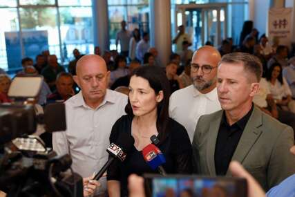 (FOTO) TRIVIĆ, DUBRAVAC I DONČIĆ U BIJELJINI Rješenje krize u Republici Srpskoj prijevremeni izbori, a ne personalizovani referendumi