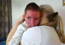 Vodi najvažniju životnu bitku: Mali heroj iz Laktaša Dušan Pavičar stigao na liječenje u Istanbul