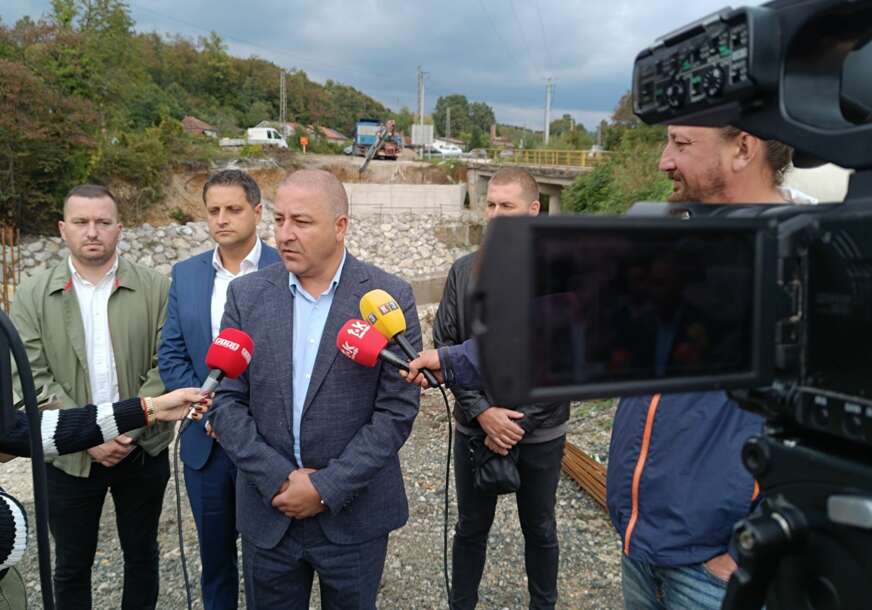 (VIDEO, FOTO) Novi most na rijeci Ukrini do proljeća 2026. godine