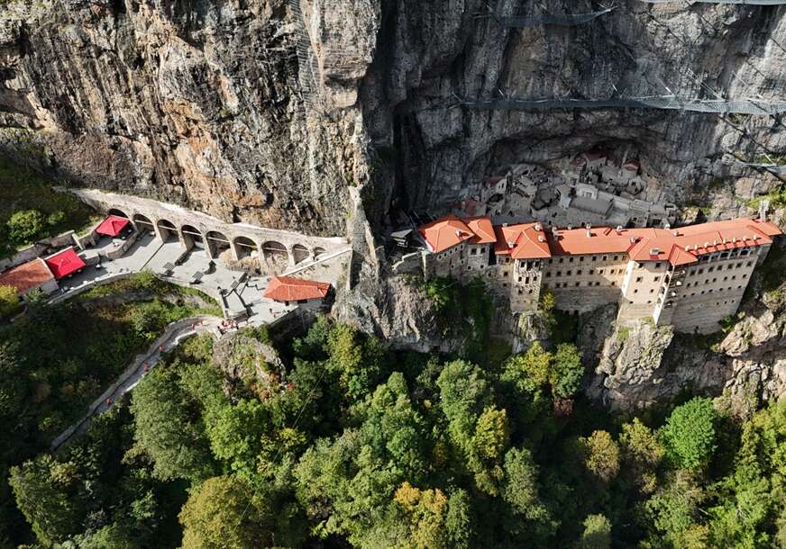 Manastir Sumela