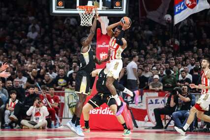 (FOTO) Moneke prvo ime susreta: Crvena zvezda srušila Asvel u Areni