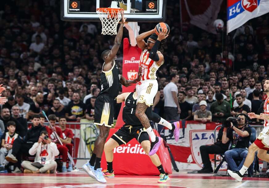 (FOTO) Moneke prvo ime susreta: Crvena zvezda srušila Asvel u Areni