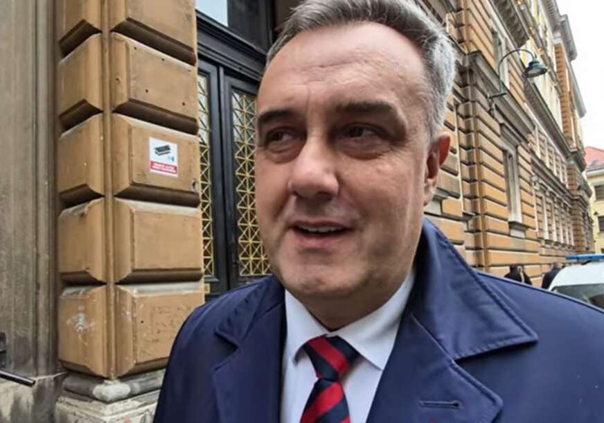 „Srećan sam, danas mi je 50. rođendan“ Asim Sarajlić oslobođen, poručuje da pravda pobjeđuje