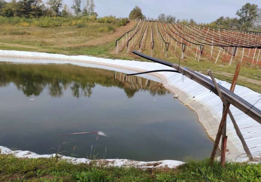 (FOTO) Velika tragedija potresla Srbiju: Ovo je bazen u kom je STRADAO DJEČAK (5), majka i rođak uskočili da pomognu, pa im POZLILO