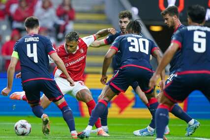 Loš odnos došao na naplatu: Crvena zvezda novčano kaznila svoje fudbalere